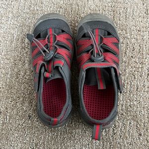 Boys or girls size 13 water shoes/hiking sandals
